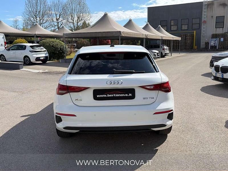 Usata Audi A3 Business 116 CV (85 kW) 2021 Bianco Berlina
