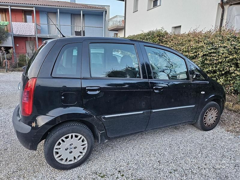 Usata Lancia Musa 77 CV (56 kW) 2007 Monovolume