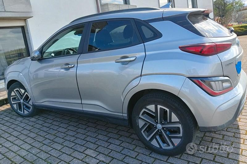 Usata Hyundai Kona 27 kW (38 CV) 2021 Grigio SUV