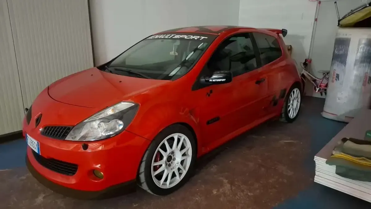 Usata Renault Clio II R.S. 197 CV (144 kW) 2009 Berlina