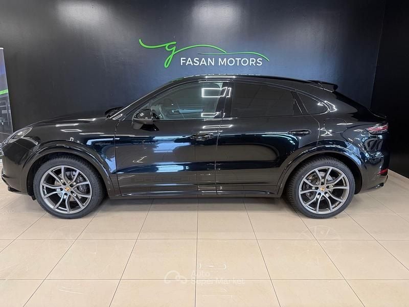 Usata Porsche Cayenne 340 CV (250 kW) 2023 Nero SUV