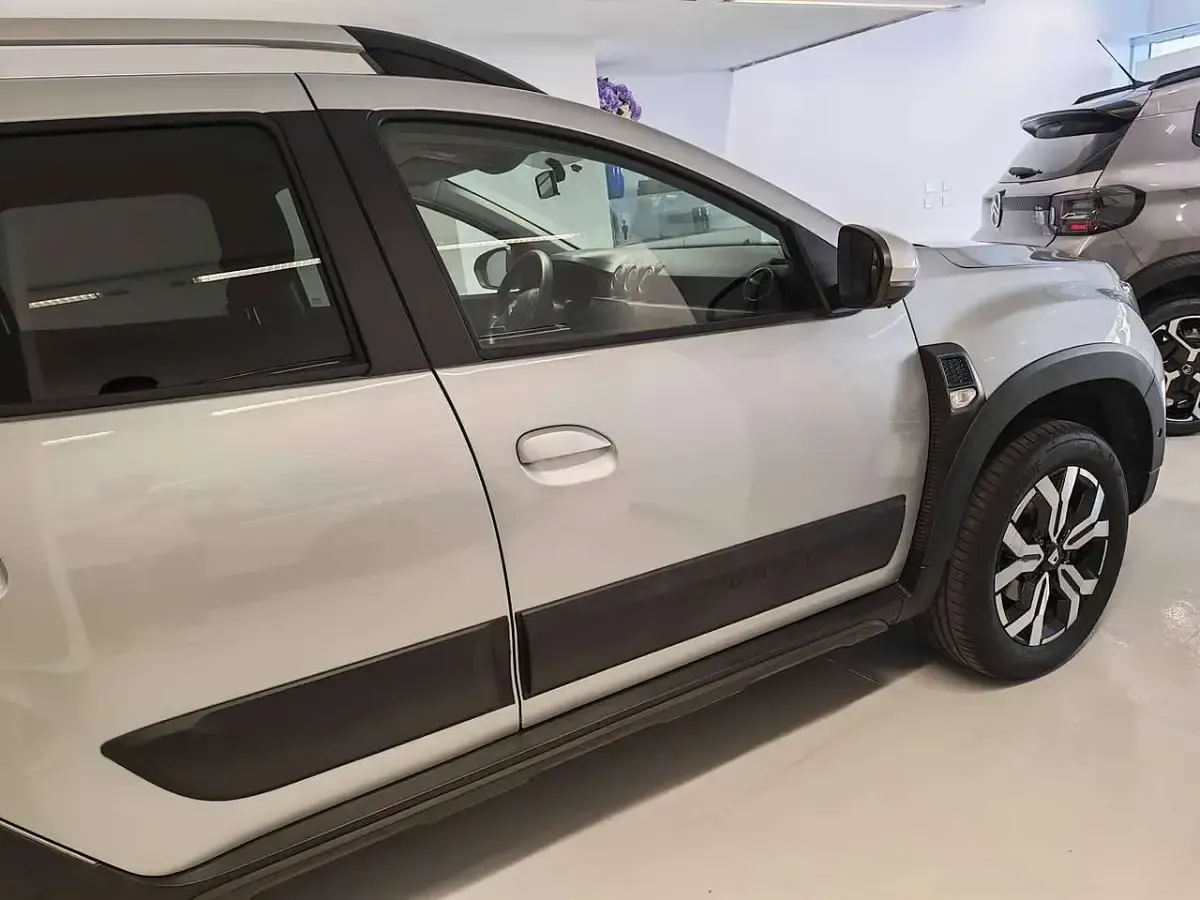 Usata Dacia Duster Journey 150 CV (110 kW) 2023 Argento SUV