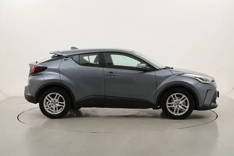 Usado Toyota C-HR Business Edition 122 CV (89 kW) 2022 Gris SUV