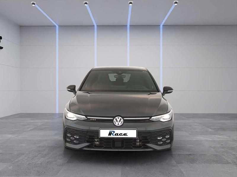 Usata VW Golf VIII GTI 265 CV (194 kW) 2025 Grigio Berlina