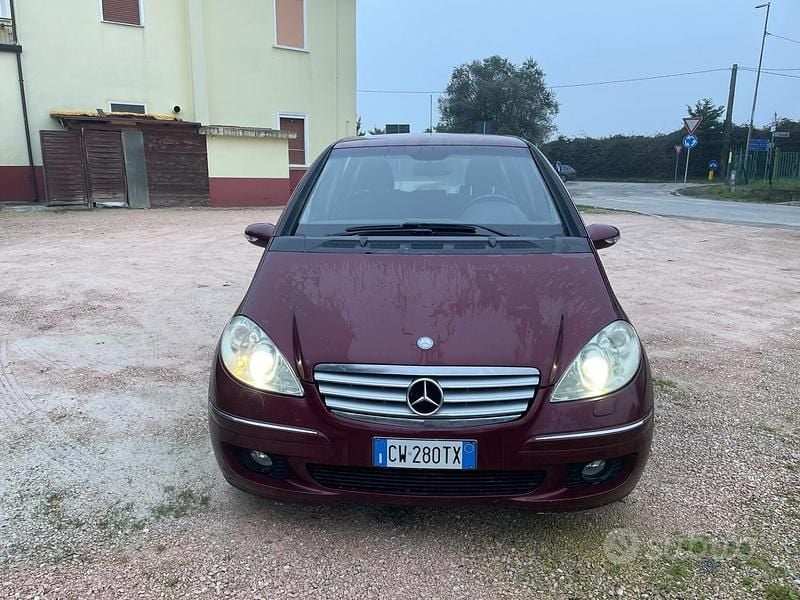 Usata Mercedes A150 Elegance 95 CV (69 kW) 2005 Rosso Berlina
