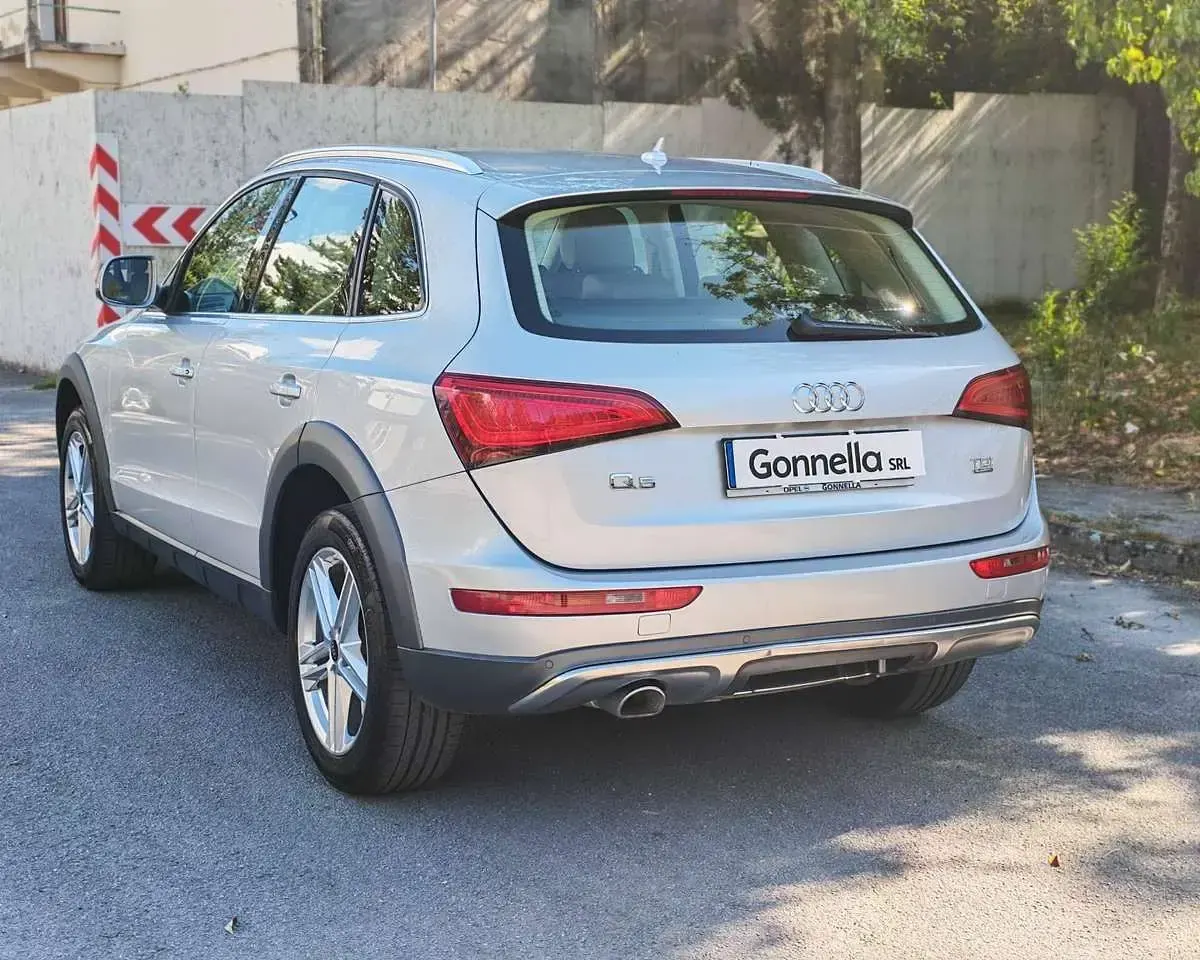 Usata Audi Q5 Advanced Plus 177 CV (130 kW) 2013 Grigio SUV