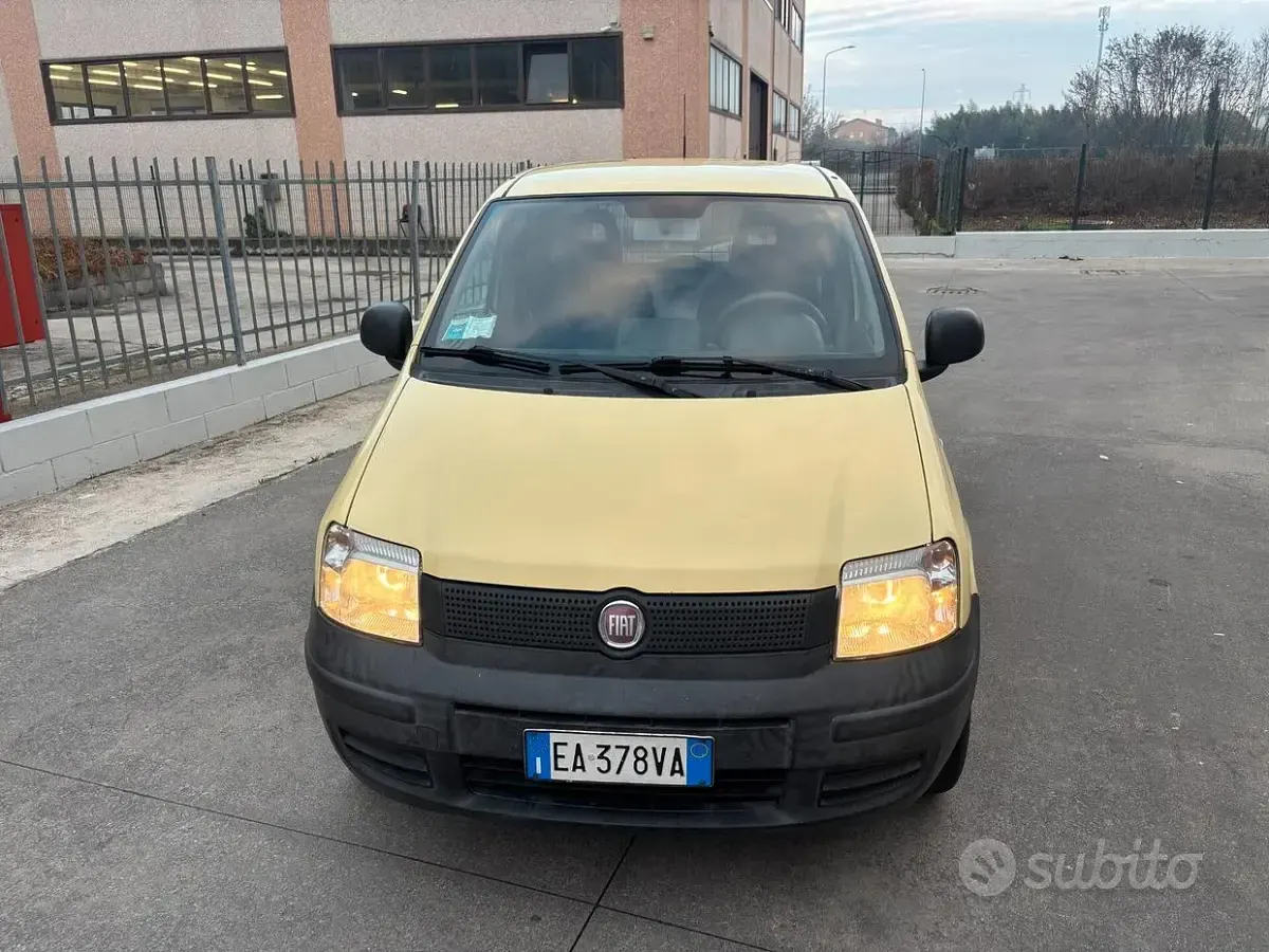 Usata Fiat Panda 60 CV (44 kW) 2010 Giallo Utilitaria