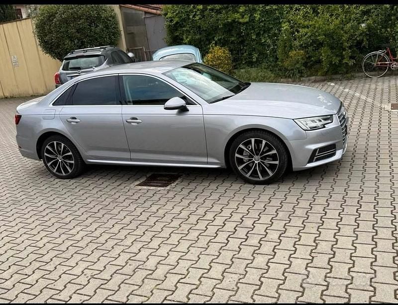 Usata Audi A4 190 CV (139 kW) 2017 Grigio Berlina
