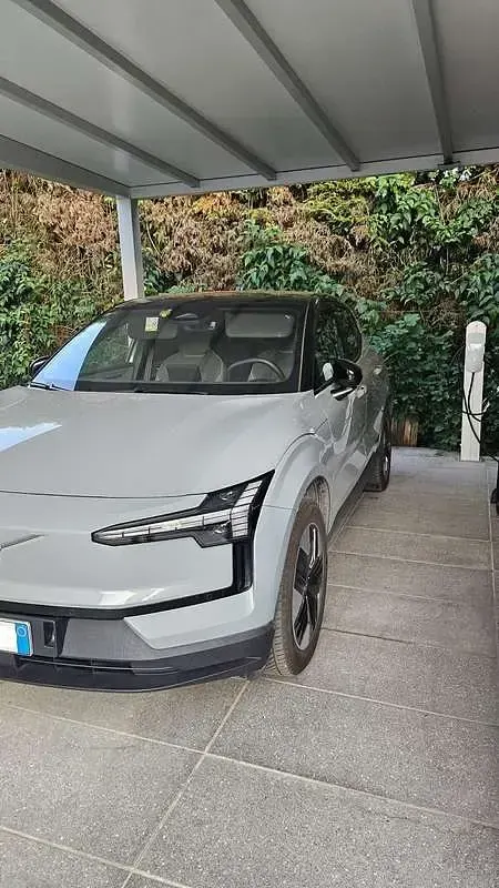 Occasion Volvo EX30 Plus 75 kW (102 ch) 2024 Gris SUV