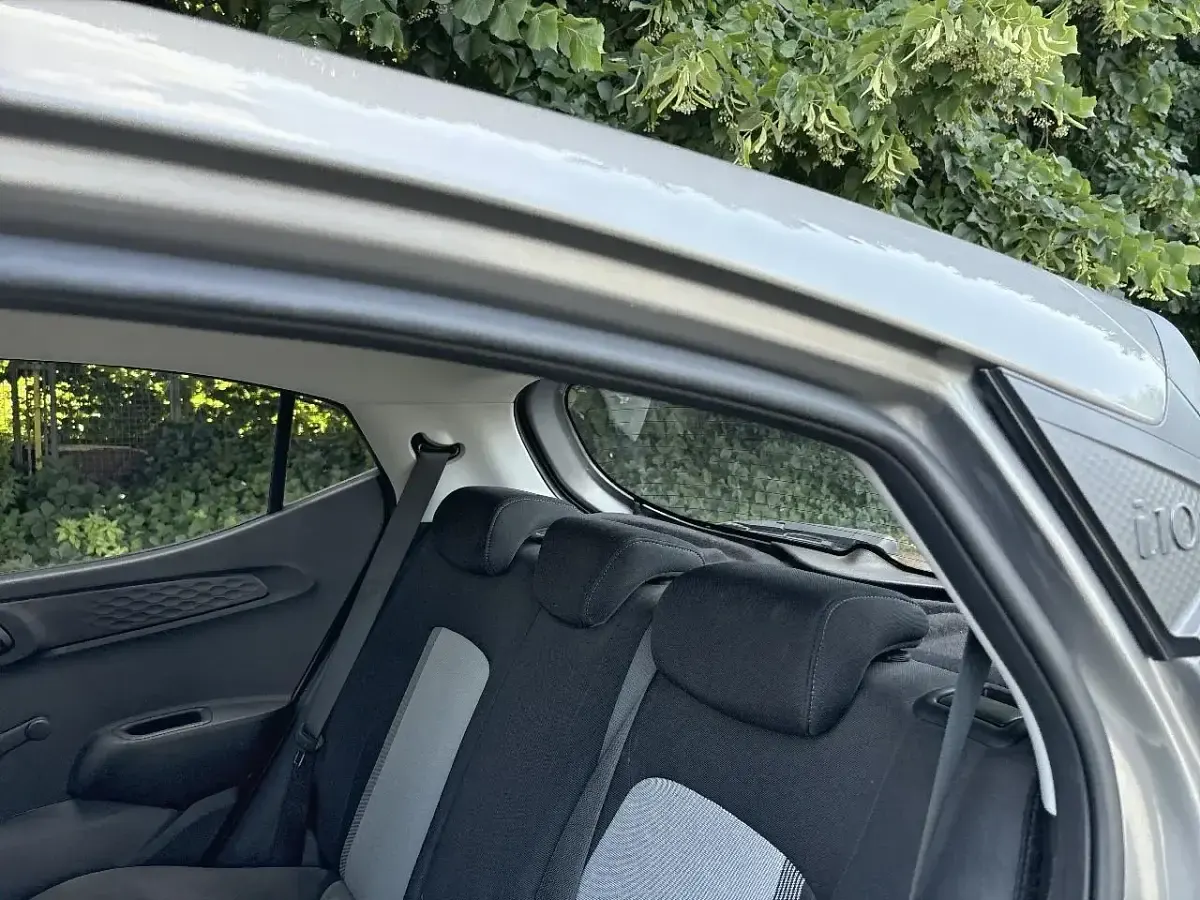 Usata Hyundai i10 Advanced 69 CV (50 kW) 2023 Grigio Utilitaria