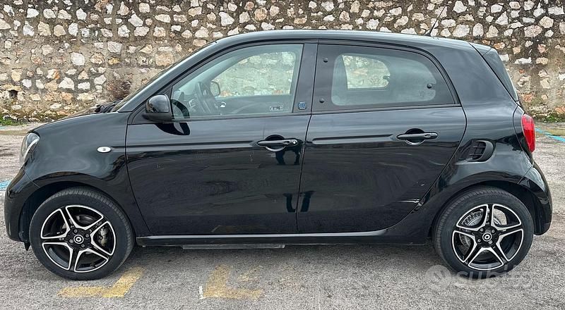 Usata Smart ForFour Electric Drive Pulse 22 kW (30 CV) 2021 Nero