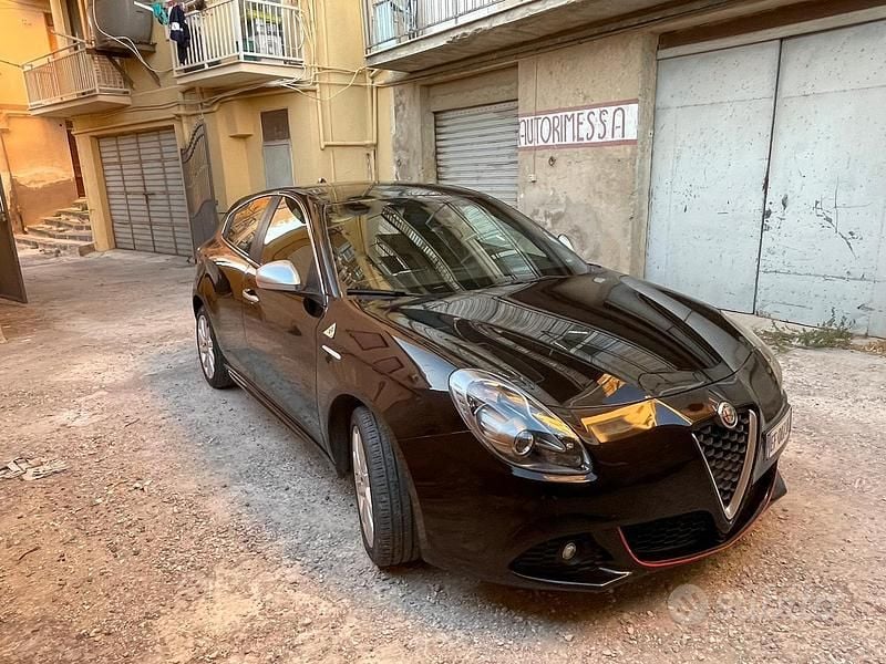 Usata Alfa Romeo Giulietta 140 CV (102 kW) 2010 Nero Berlina