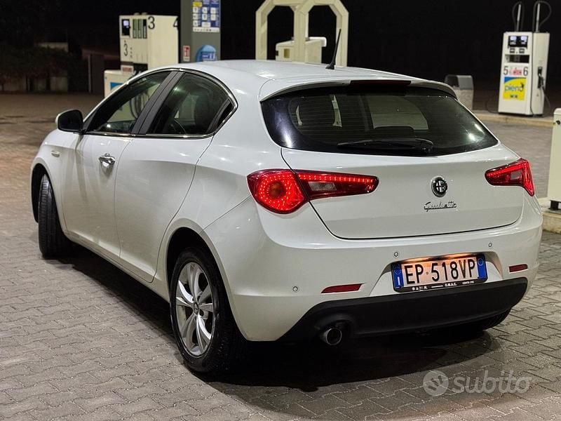 Occasion Alfa Romeo Giulietta Exclusive 105 ch (77 kW) 2013 Blanc Berline