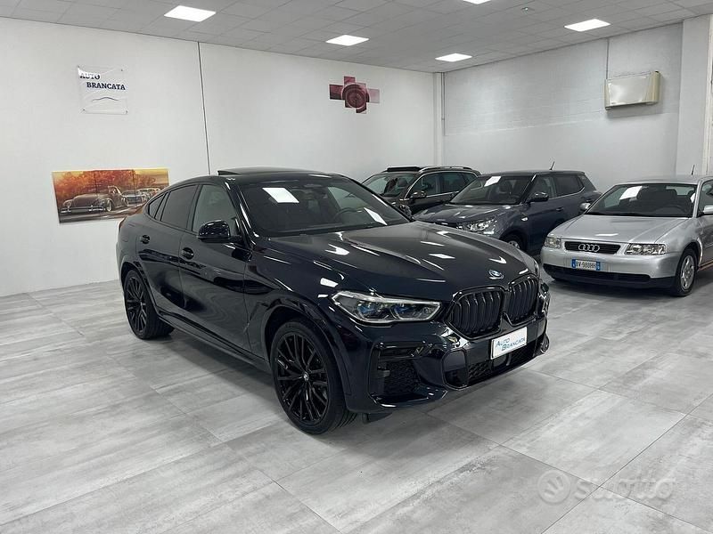 Usata BMW X6 M Sport 286 CV (210 kW) 2021 Blu/azzurro SUV