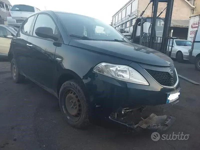 Usata Lancia Ypsilon S 95 CV (69 kW) 2017 Bluazzurro Utilitaria