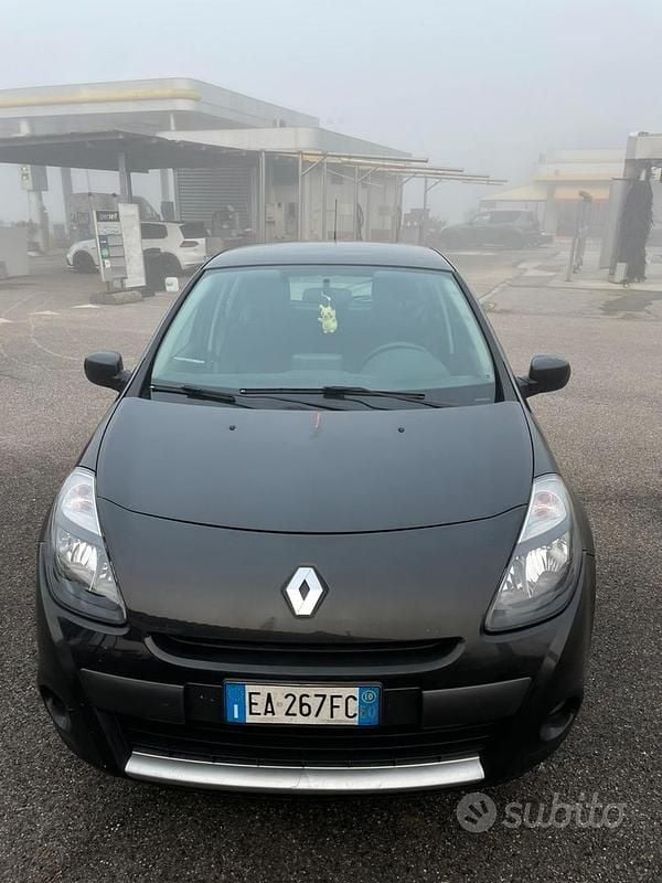 Usata Renault Clio III 2009 Nero Berlina