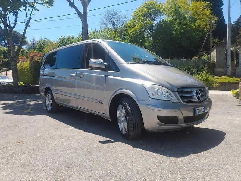 Usata Mercedes Viano 2013 Grigio Monovolume