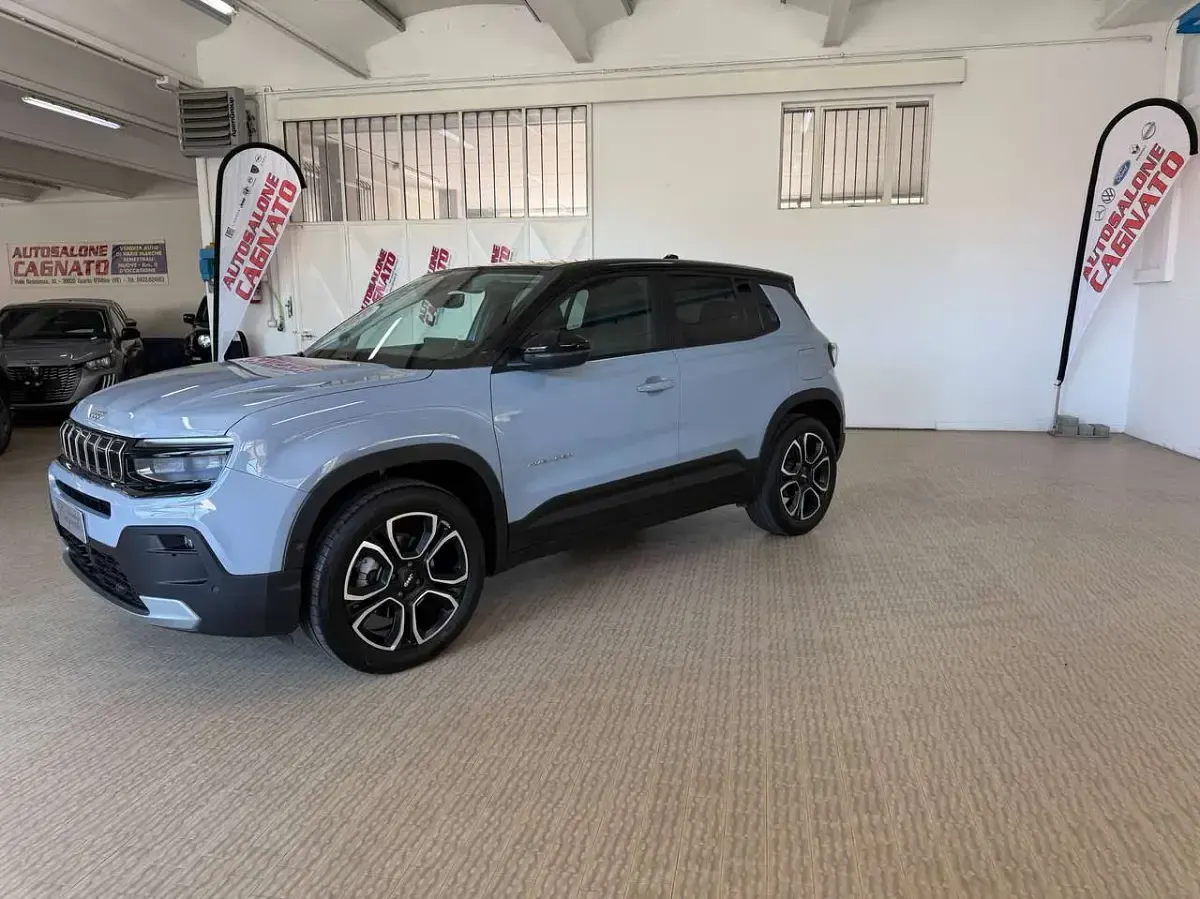 Usata Jeep Avenger Summit 101 CV (74 kW) 2025 Grigio storm tetto nero SUV