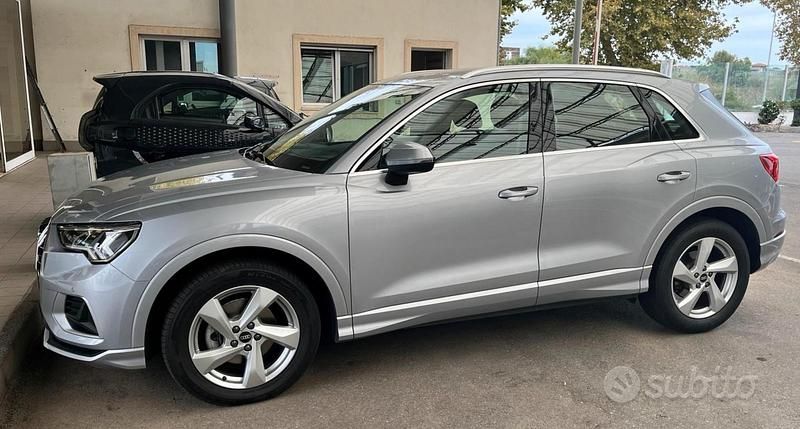 Usata Audi Q3 Ambiente 150 CV (110 kW) 2022 Grigio SUV