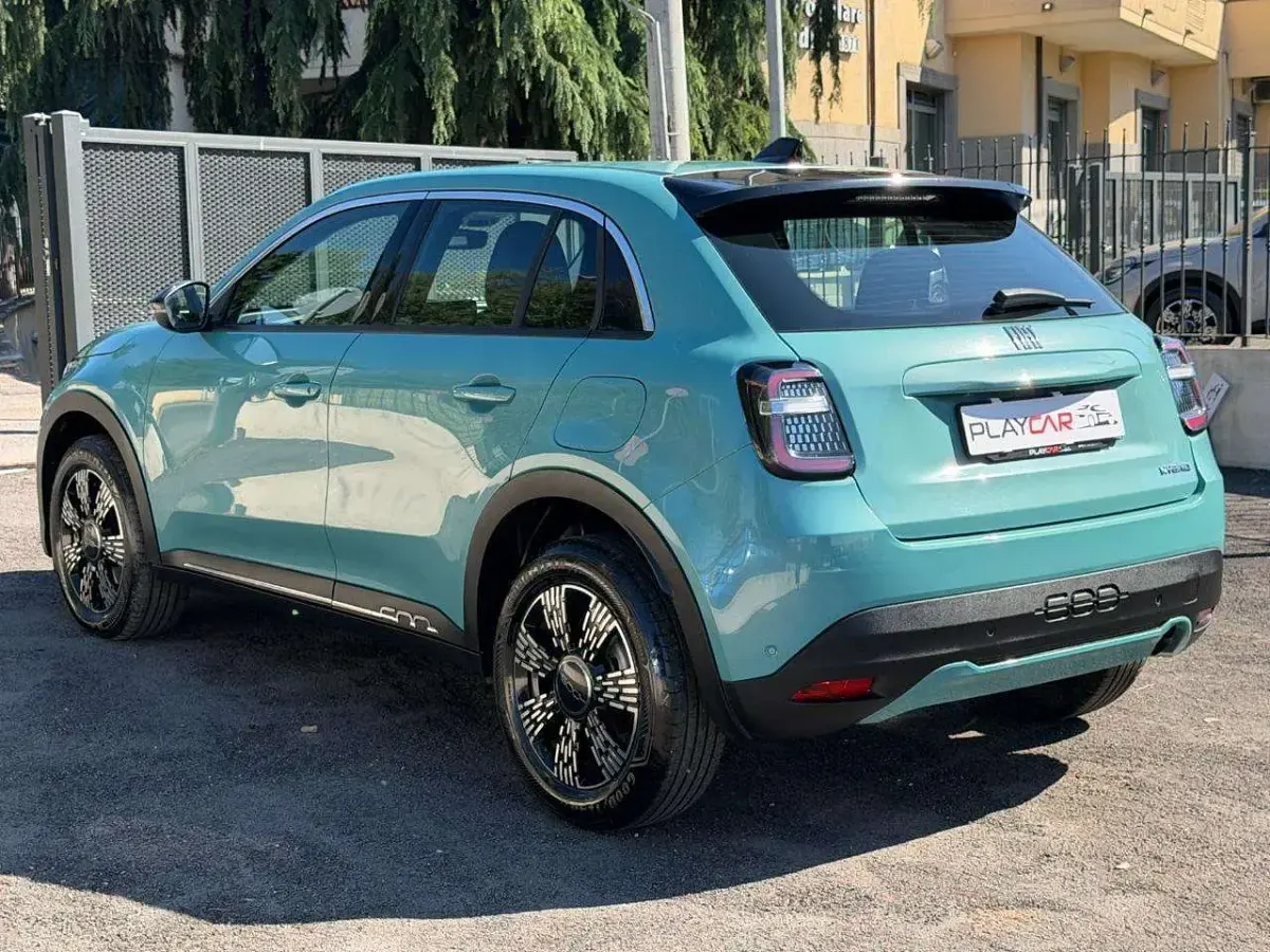 Usata Fiat 600 110 CV (80 kW) 2025 Azzurro SUV