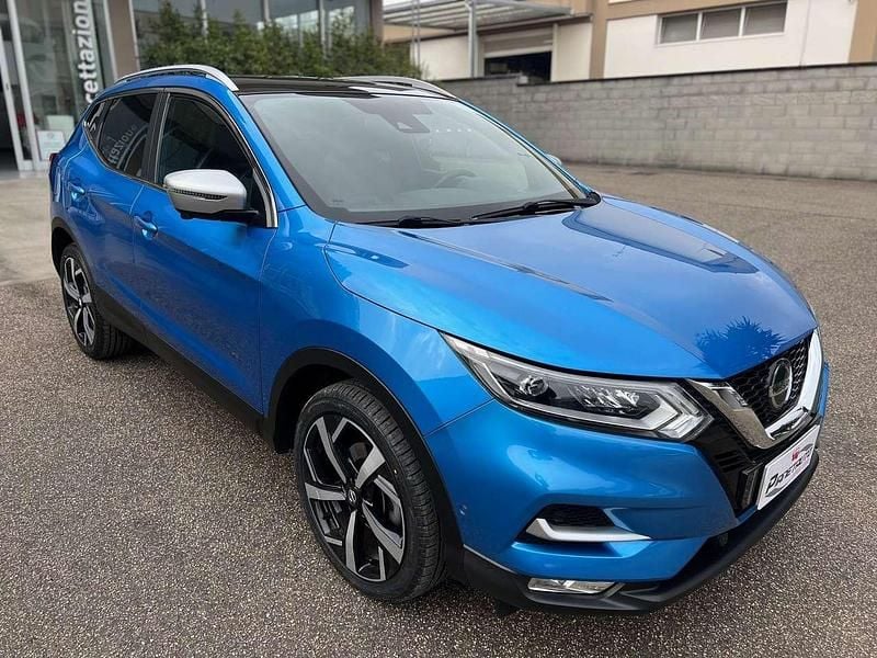 Usata Nissan Qashqai Tekna+ 131 CV (96 kW) 2018 Blu SUV