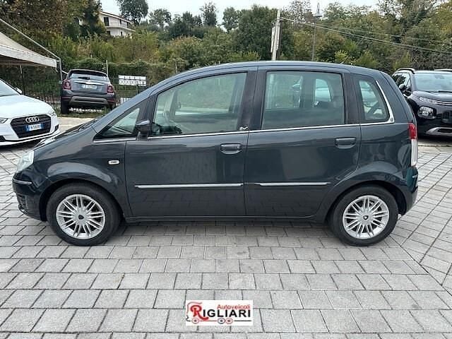 Usata Lancia Musa 70 CV (51 kW) 2008 Nero Monovolume