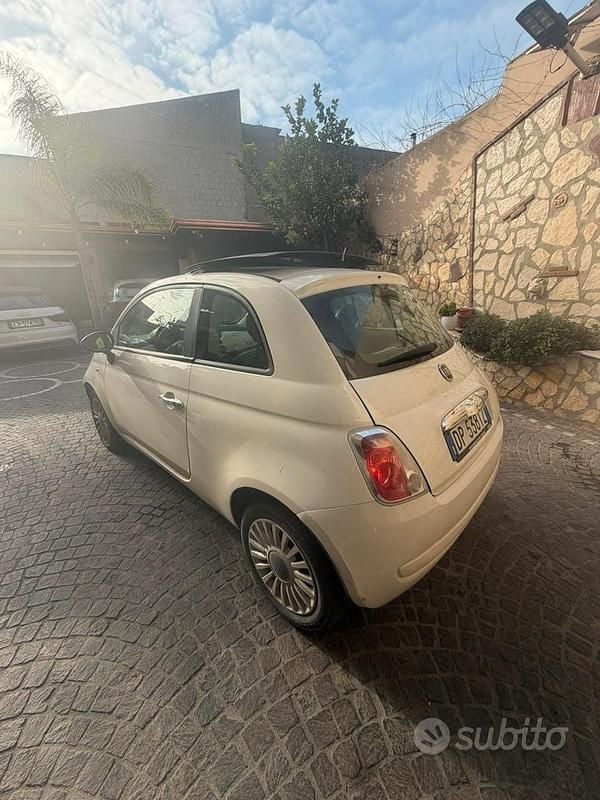 Usata Fiat 500 75 CV (55 kW) 2008 Bianco Utilitaria