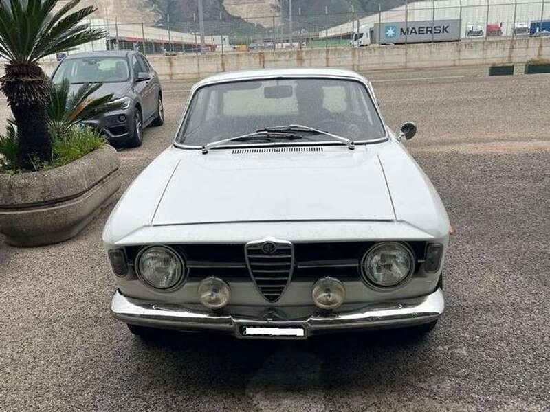 Usato 1970 Alfa Romeo GT 1.3 Benzin 87 CV (38.900 €)
