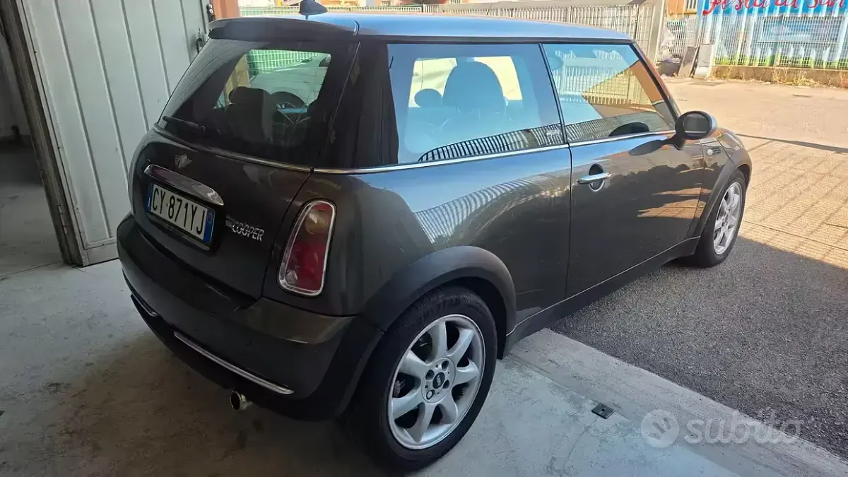 Usata Mini ONE 116 CV (85 kW) 2005 Grigio Utilitaria