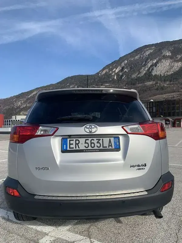 Usata Toyota RAV4 Executive 150 CV (110 kW) 2013 SUV