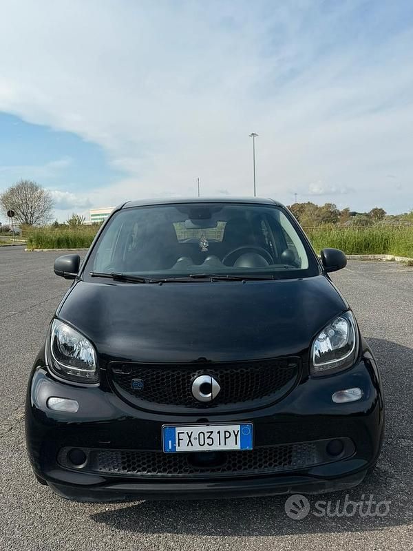 Usata Smart ForFour 60 kW (82 CV) 2018 Nero Utilitaria