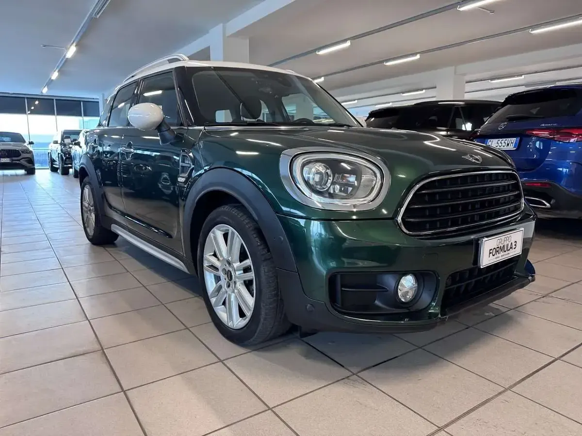 Usata Mini Cooper D Hype 150 CV (110 kW) 2017 Verde Utilitaria