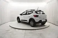 Begagnad Dacia Sandero Expression 101 HK (74 kW) 2023 Vit Sedan