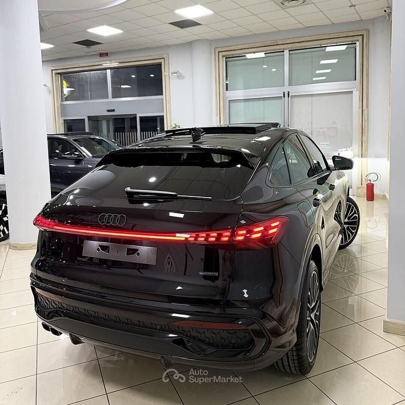 Nuova Audi Q5 Sportback Sport 204 CV (150 kW) 2026 Nero SUV