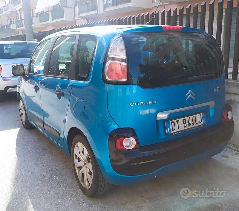 Blu Usata 2009 Citroën C3 Picasso Monovolume | 2000 € - Immagine 1/4