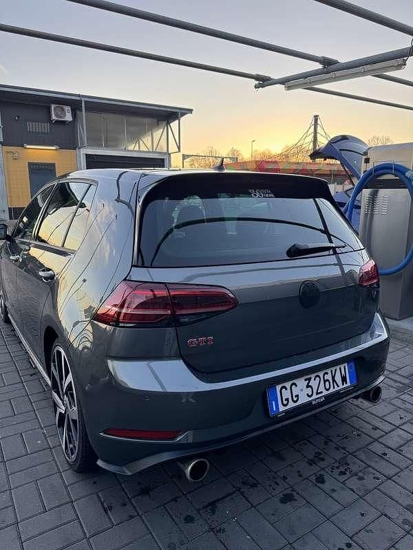 Usata VW Golf VIII GTI 245 CV (180 kW) 2020 Berlina
