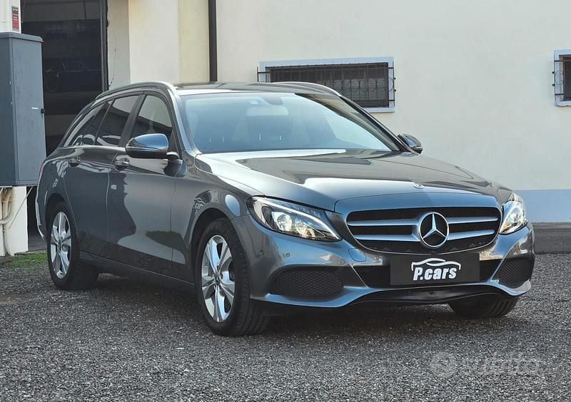 Usata Mercedes C220 Business 170 CV (125 kW) 2018 Grigio Berlina