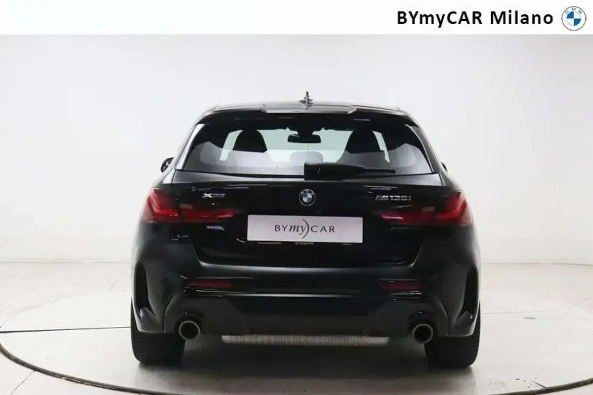 Usata BMW 135 306 CV (225 kW) 2021 Black sapphire metallizzato Utilitaria
