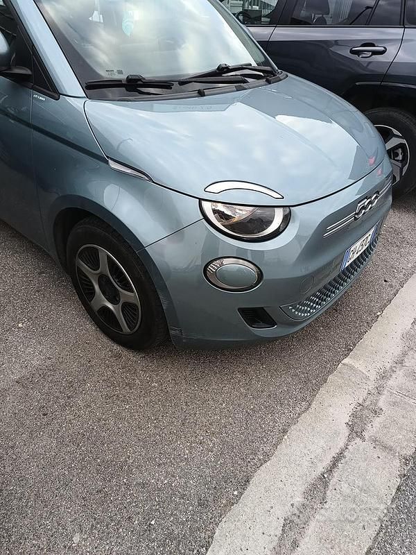 Usata Fiat 500e 2020 Blu Berlina