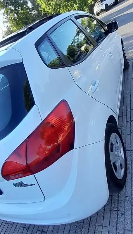Usata Kia Venga 90 CV (66 kW) 2014 Utilitaria