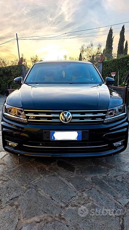 Usata VW Tiguan R-line 116 CV (85 kW) 2019 Nero SUV