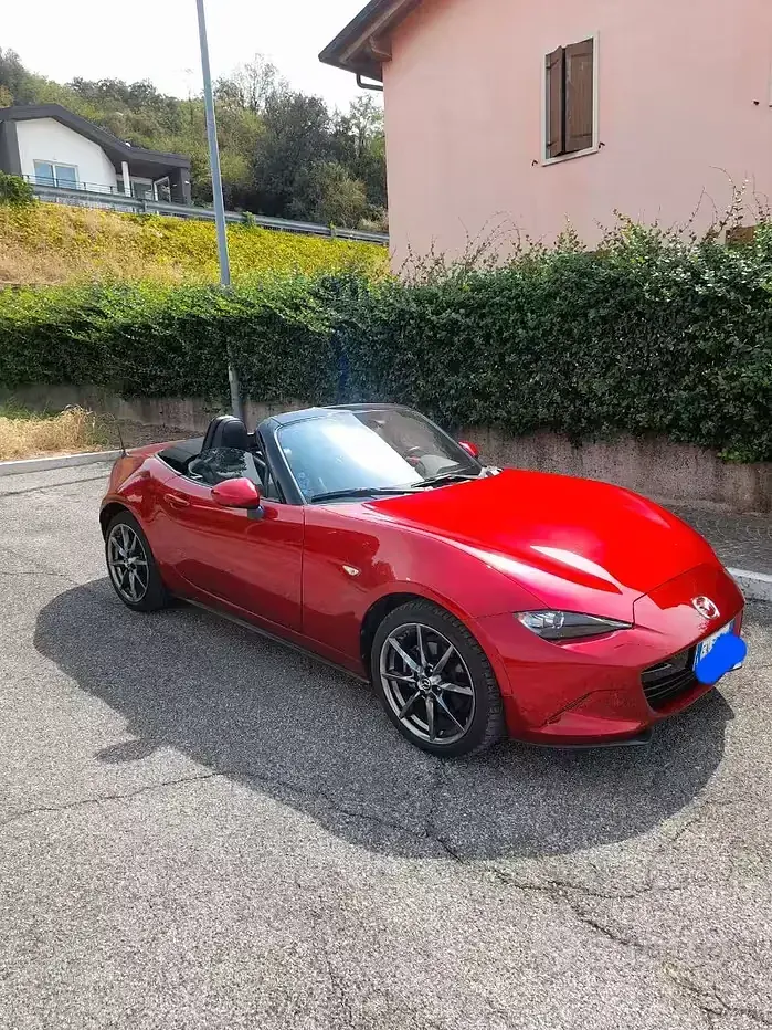 Usata Mazda MX5 160 CV (117 kW) 2018 Rosso Cabrio
