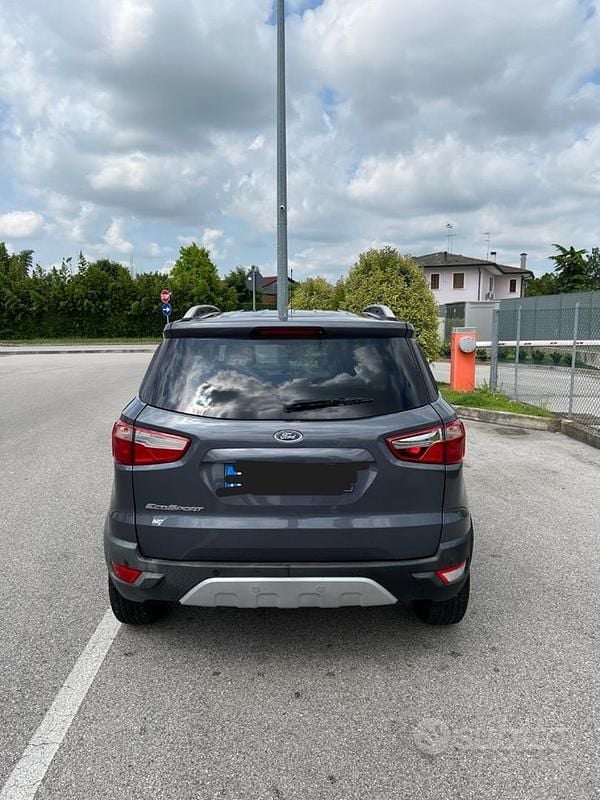 Usata Ford Ecosport 112 CV (82 kW) 2019 Grigio SUV