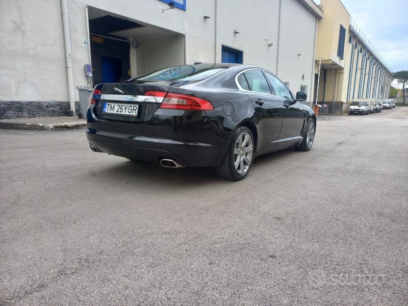 Usata 2011 Jaguar XF Tre volumi | 8500 € (Super prezzo) - Immagine 1/4