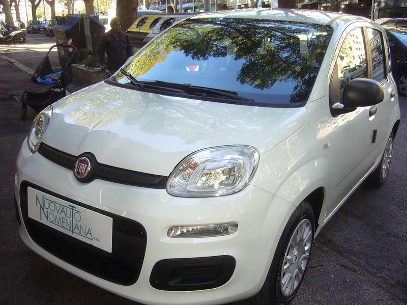 Nuova Fiat Panda Icon 69 CV (50 kW) 2025 Bianco Utilitaria