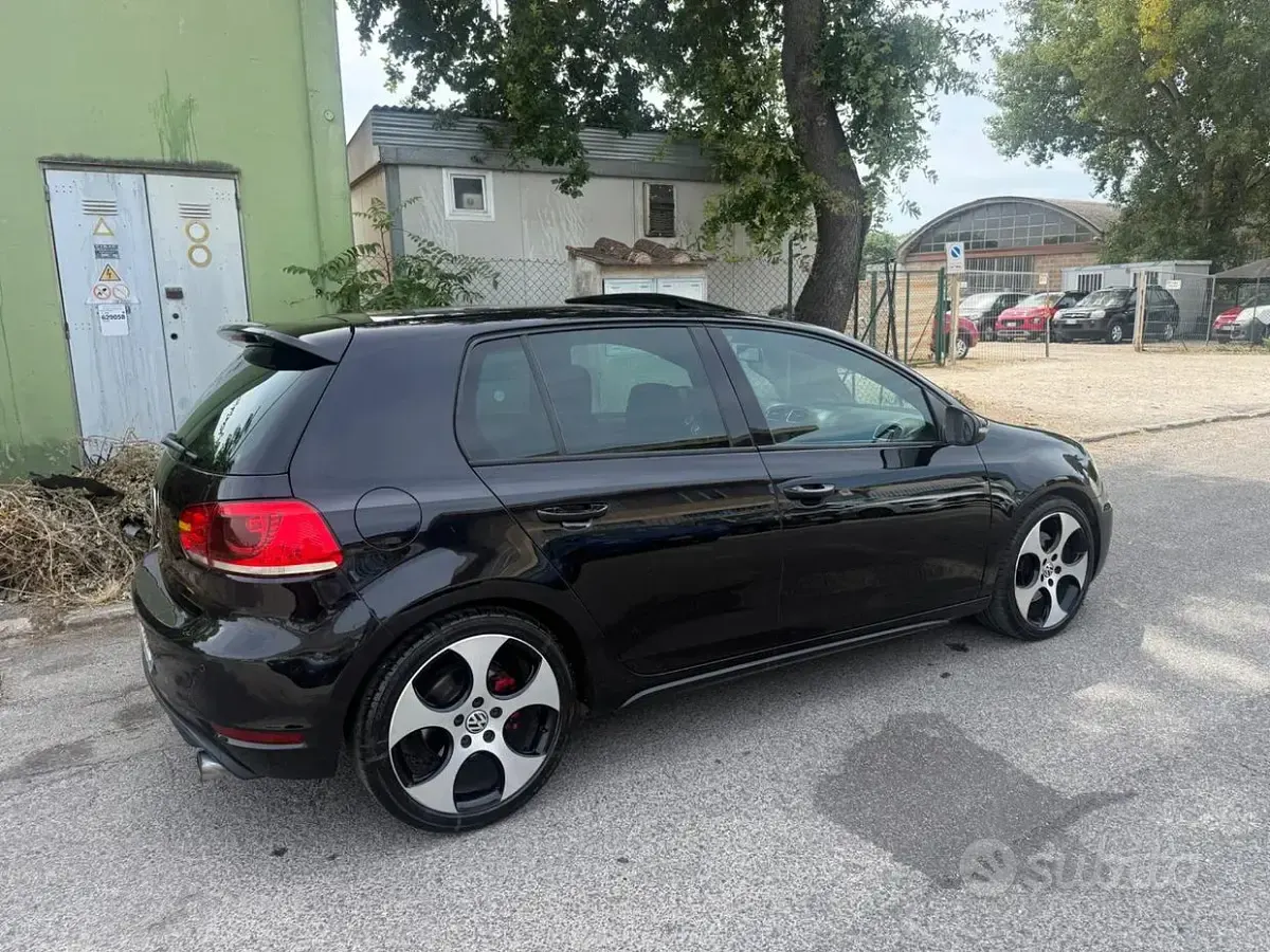 Usata VW Golf VI GTI 210 CV (154 kW) 2011 Nero Utilitaria