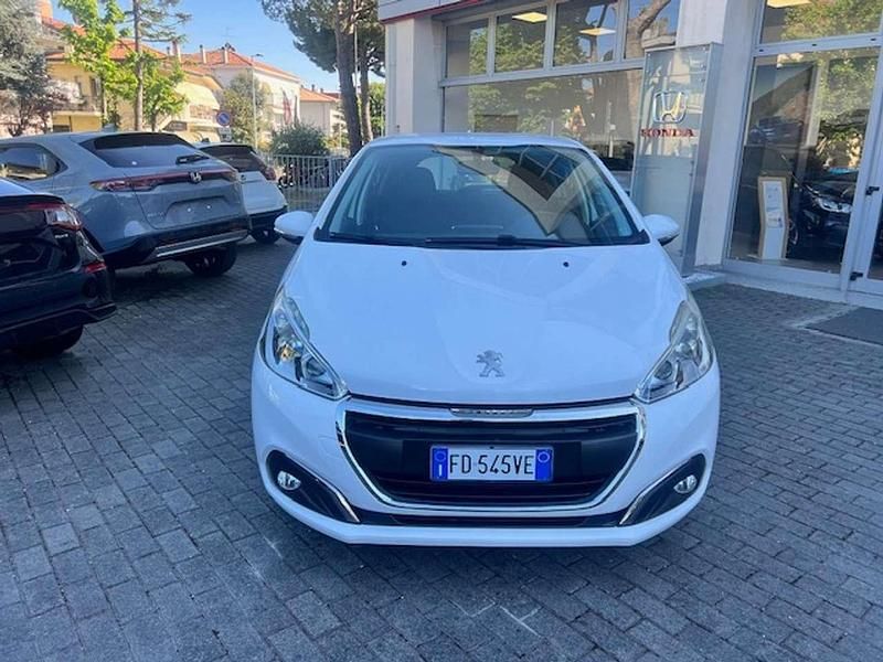 Usata Peugeot 208 Active 92 CV (67 kW) 2016 Bianco Utilitaria