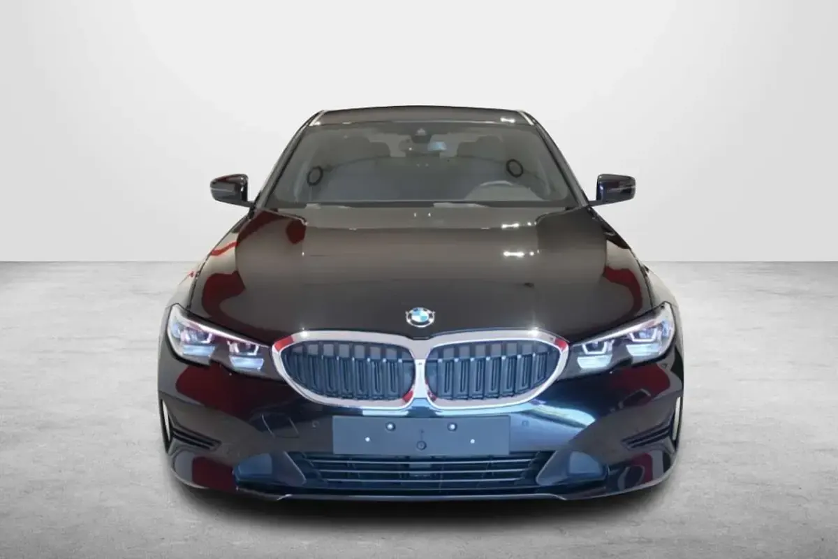 Usata BMW 316 Advantage 122 CV (89 kW) 2021 Nero Berlina