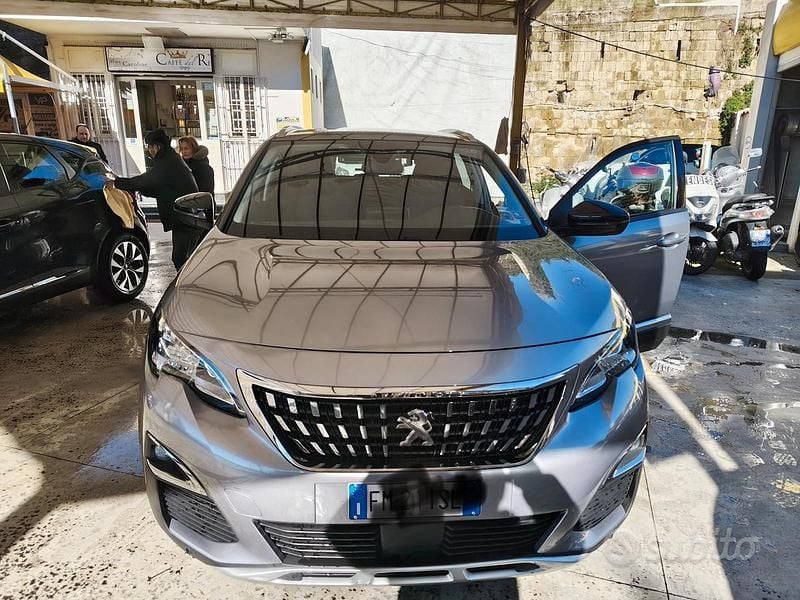 Begagnad Peugeot 3008 120 HK (88 kW) 2017 Grå SUV