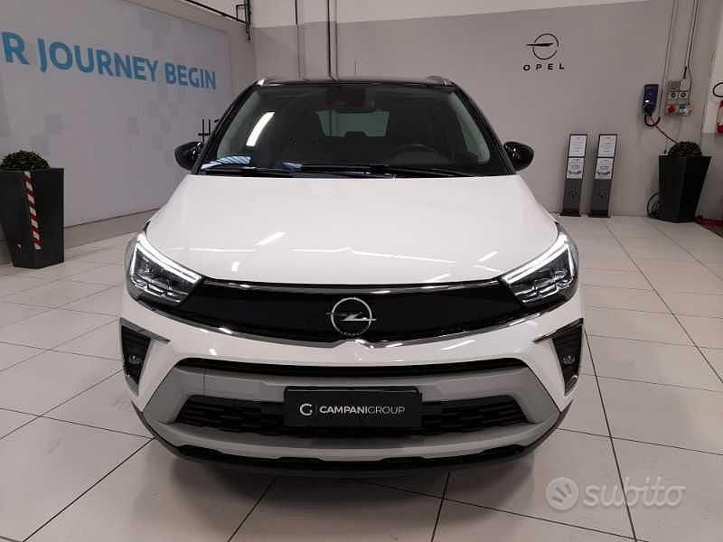 Usata Opel Crossland Elegance 110 CV (80 kW) 2024 Arktis white SUV